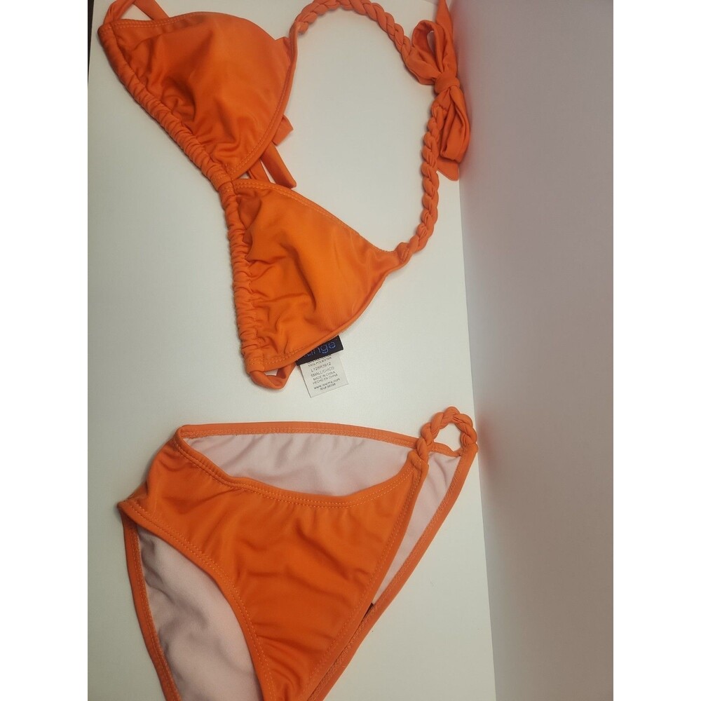 Beutiful Plunge Size Small Swimsuit